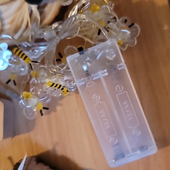 Bee bundle nwt - Picture 8 of 8